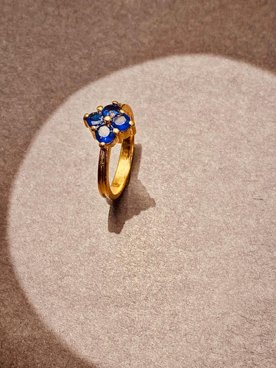 An elegant all natural sapphires in a S925 band with gold plating