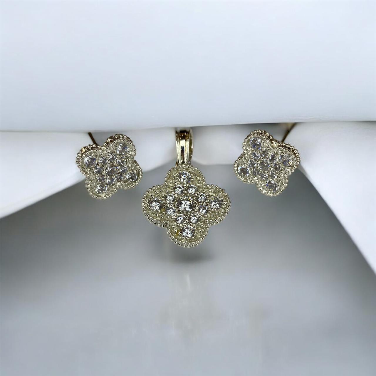 VanCliff Locket Set  Handcrafted in 925 sterling silver with luxury